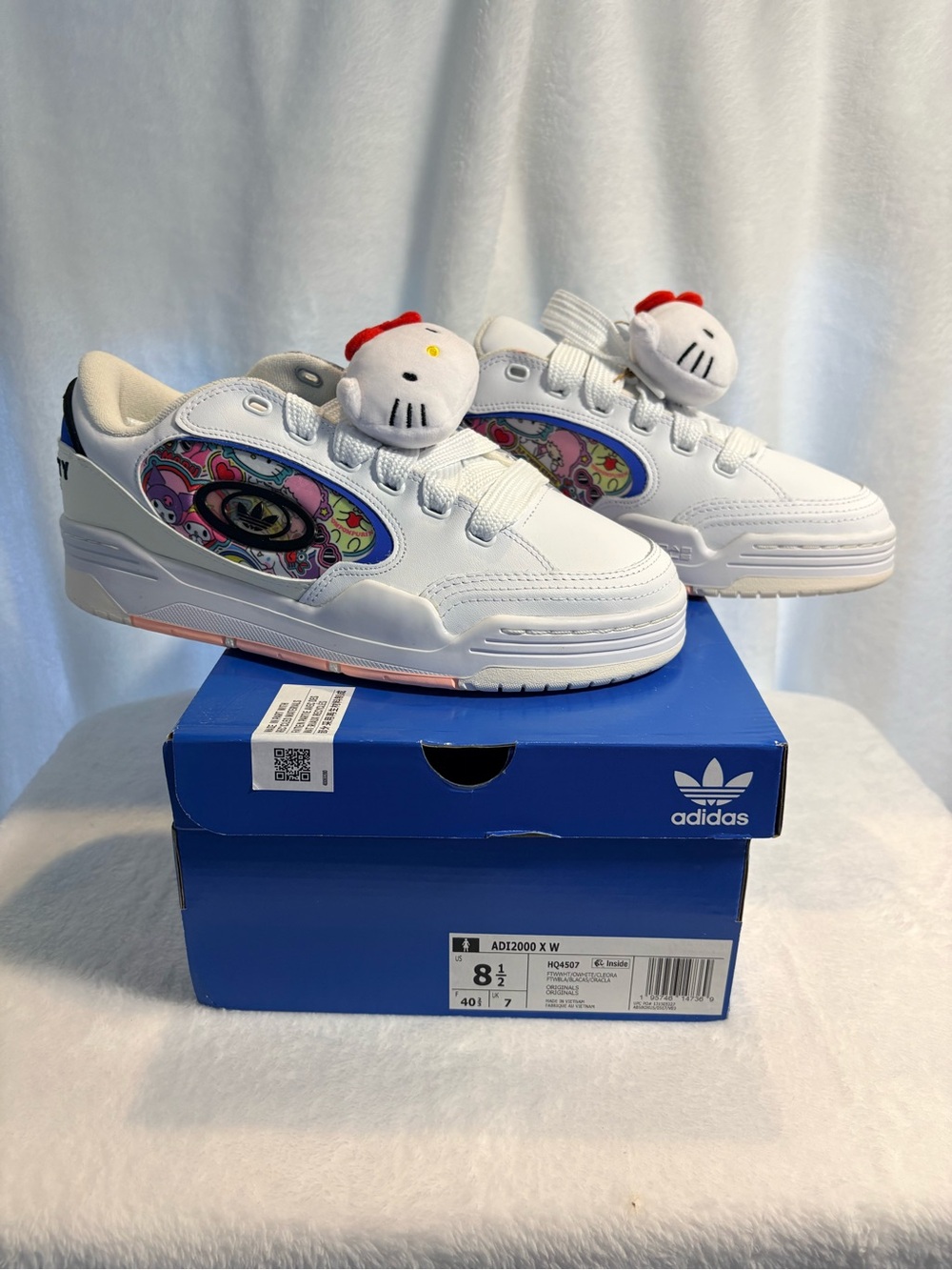 *NIB* Adidas x Hello Kitty ADI2000 Sneakers